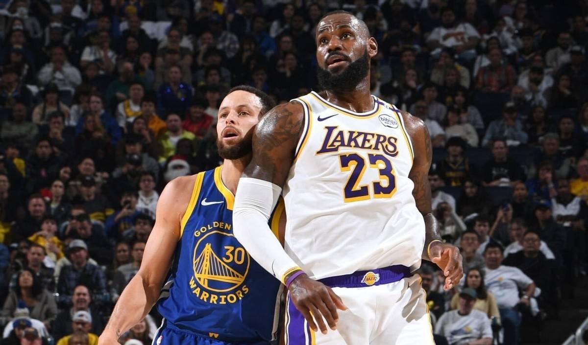 史诗对决!NBA2K上演极限翻盘 史诗对决!NBA2K上演极限翻盘