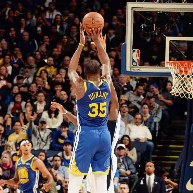 上海队轻取火箭，武切维奇状态火热