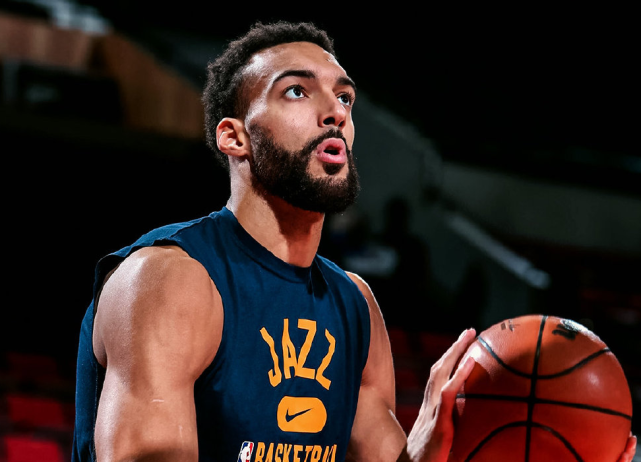 福建队绝杀掘金,戈贝尔统治全场 福建队绝杀掘金,戈贝尔统治全场