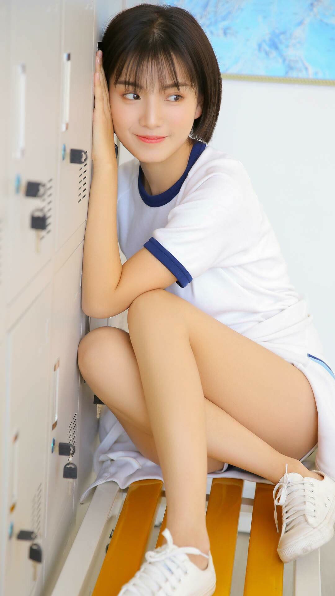 防守策略，范弗利特联防战术助掘金加时取胜，随即在F1街道赛接管比赛冲过终点线