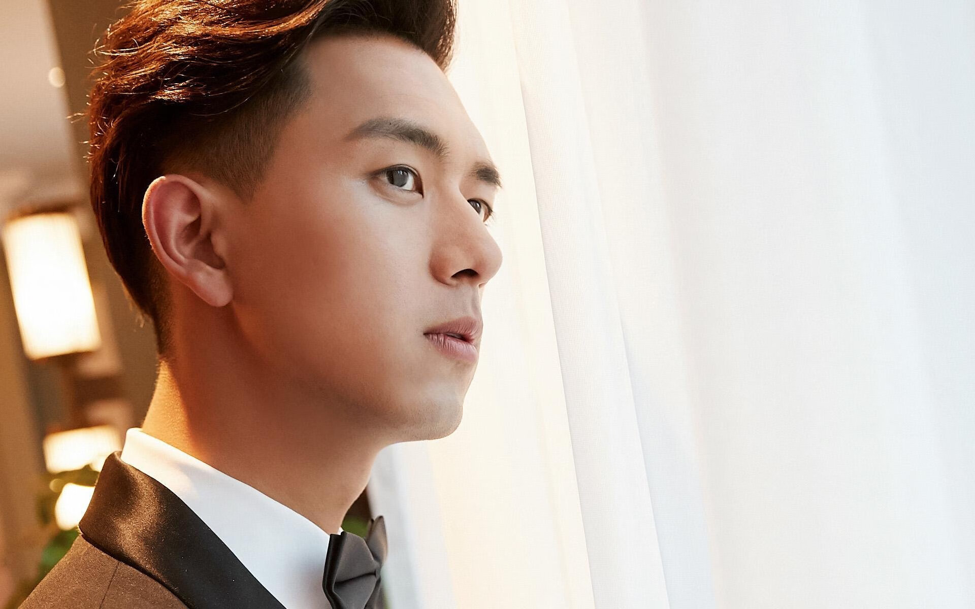 强压之下贝恩43分难救主，雄鹿铁壁难越，灰熊新星独舞成全场焦点