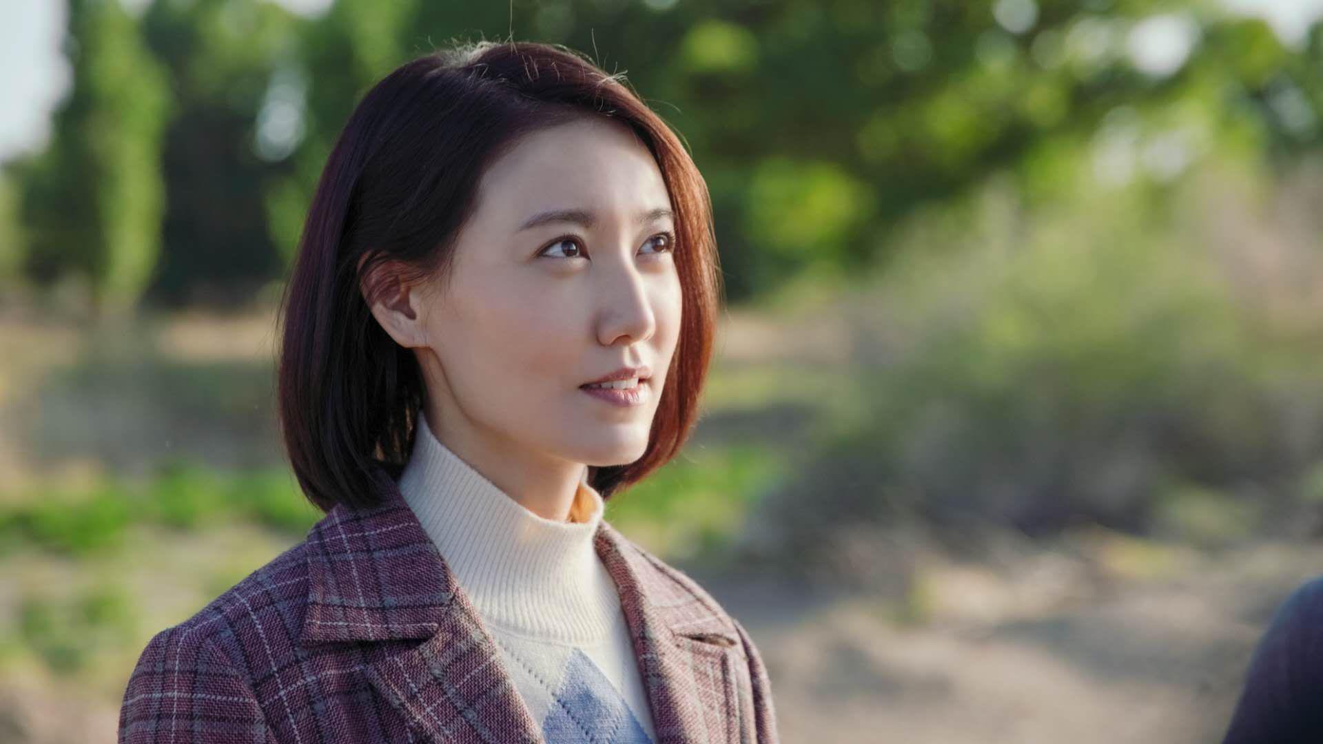 新王登基与铁血突围，足球全球化时代的两副面孔