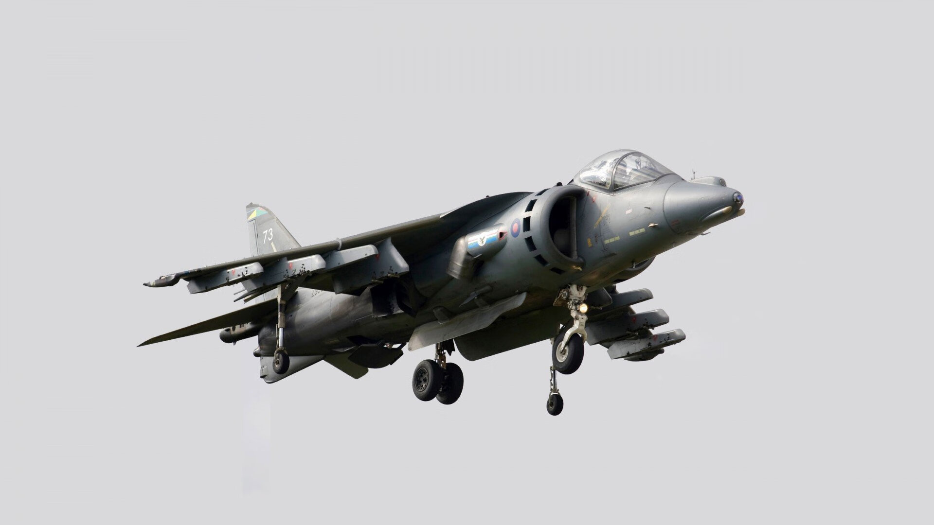 爱游戏娱乐-西非雄狮对决黄色潜水艇，一场定义时代的欧冠决赛，C罗黄昏闪电照亮世纪之战